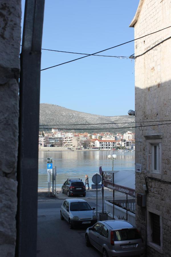 Lira - Studio Apartment Trogir Extérieur photo